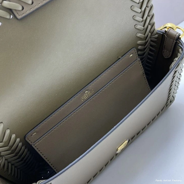 Affordable HOT Medium Baguette Leather Fendi Bag Stitching In Green 0803